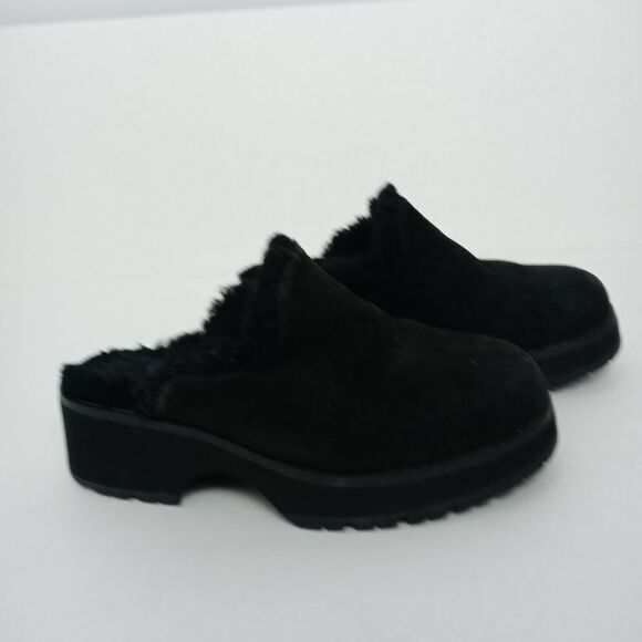Ugg black suede mules with sherpa linings size 6 - Picture 4 of 11